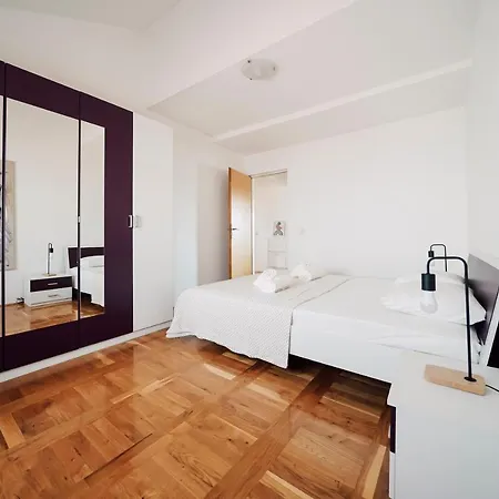 Spacious And Cosy Dumato Zára