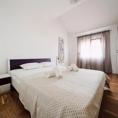 Apartman Spacious And Cosy Dumato